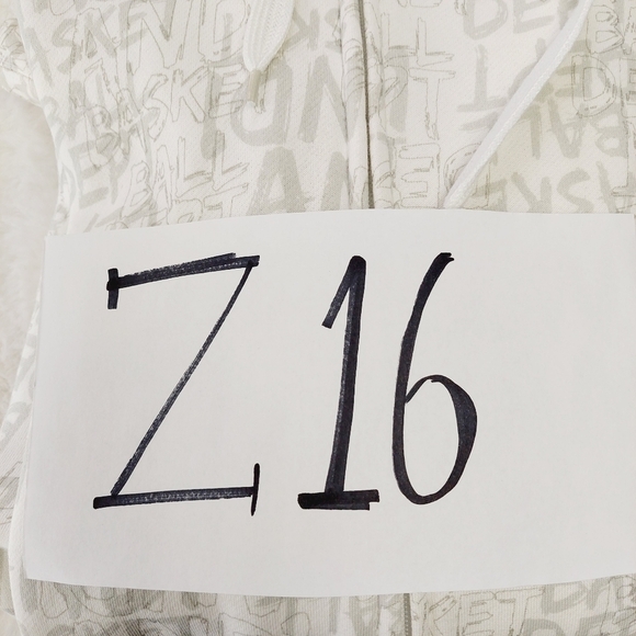 NEW And1 White with Gray Logo Pattern Zip Front Pockets Hooded Sweatshirt Z16 - Picture 8 of 8